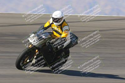 media/Nov-06-2023-Moto Forza (Mon) [[ce023d0744]]/4-Beginner Group/Session 2 (Bowl Tight Speed)/